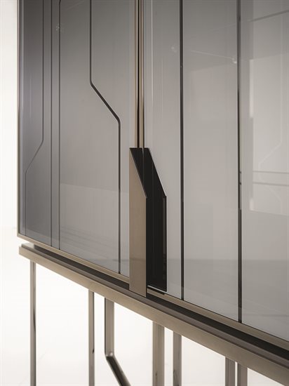 GINZA BAR_cabinet_17_G4988